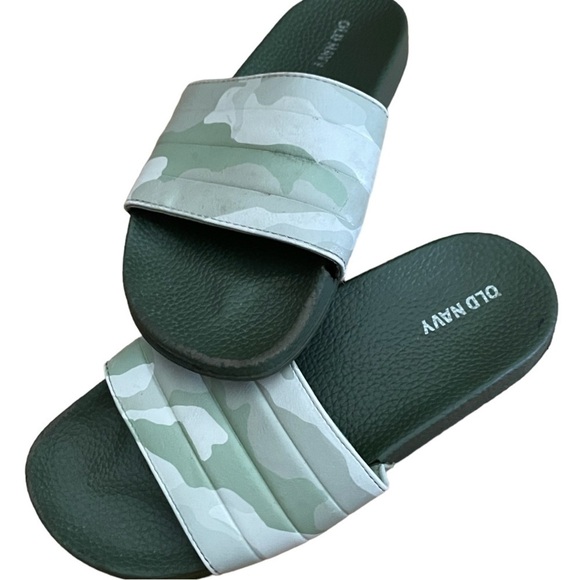 Old Navy Olive Camo Pool Slip Ons - Picture 1 of 6